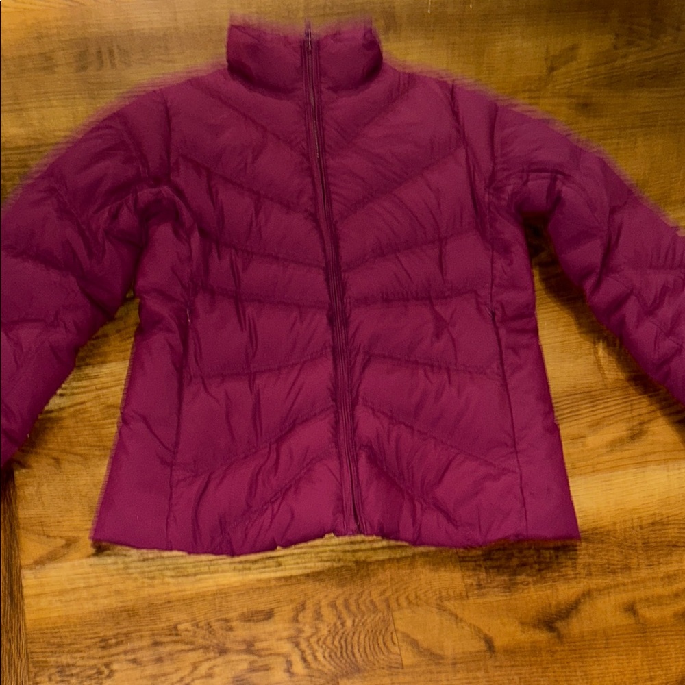 L.L. Bean Women's Chevron Quilted Puffer Jacket - Plum Gorpcore - Picture 4 of 6